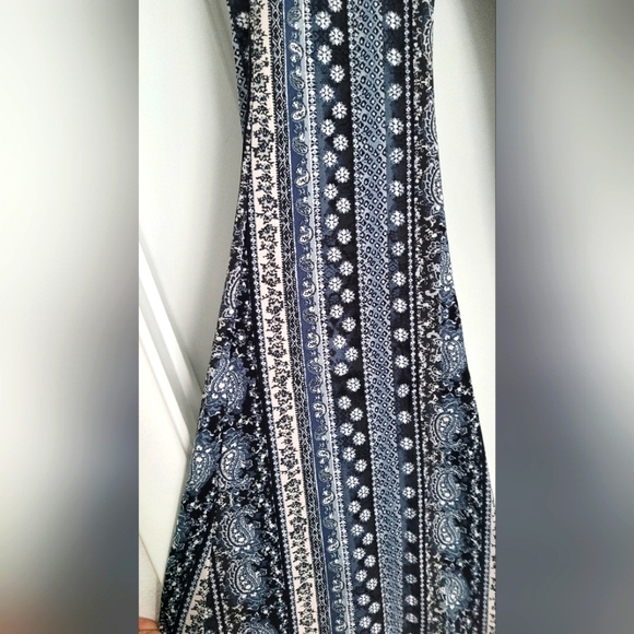 NWOT Paisley Flared Pants - Picture 4 of 4